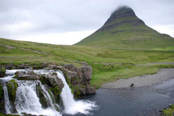 Kirkjufellfoss et Kirkjufell