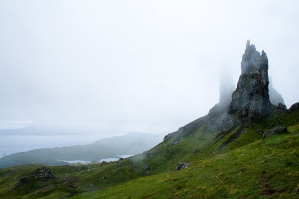 The Old Man of Storr a servi de décor au film Prometheus (qui décidément, après l'Islande, nous suit dans nos voyages). C'est ici que, dans l'introduction du film, des chercheurs découvrent une carte stellaire vers la planète LV-223.