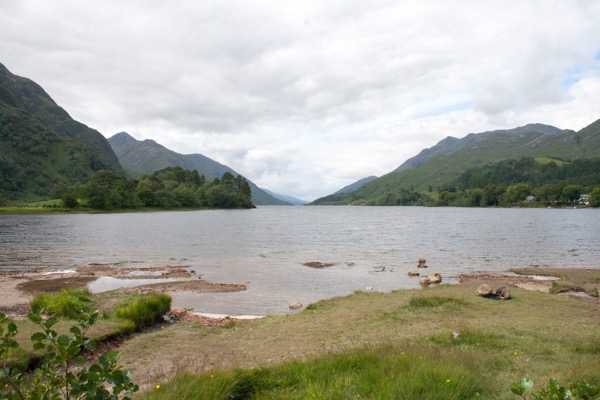Face au viaduct, le Glen Shiel.